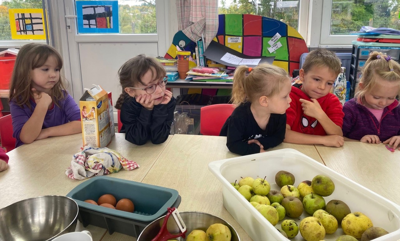 Des pommes encore des pommes ! Des pommes encore des pommes !